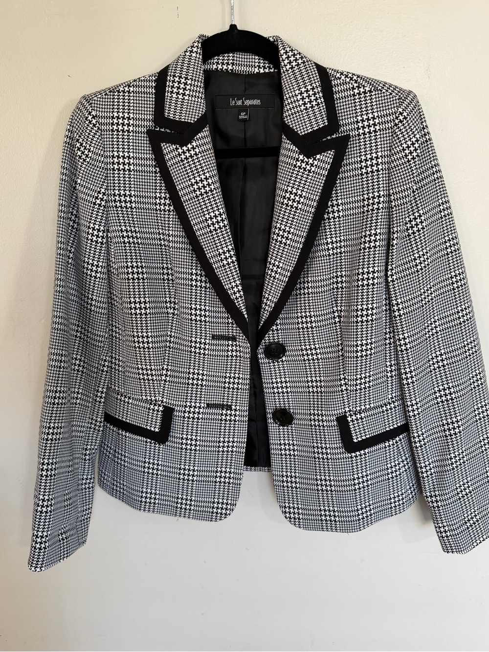 Le Suit Black & White Plaid Trim Blazer